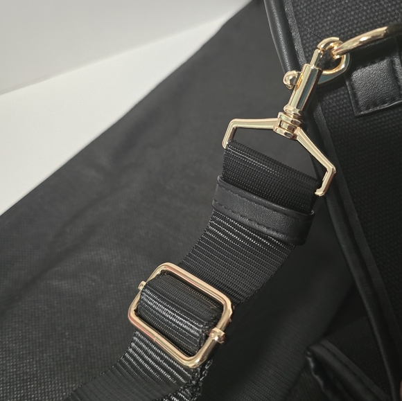 Versace Black And Gold Tote Bag With Dust Bag - NEW - Picture 13 of 17